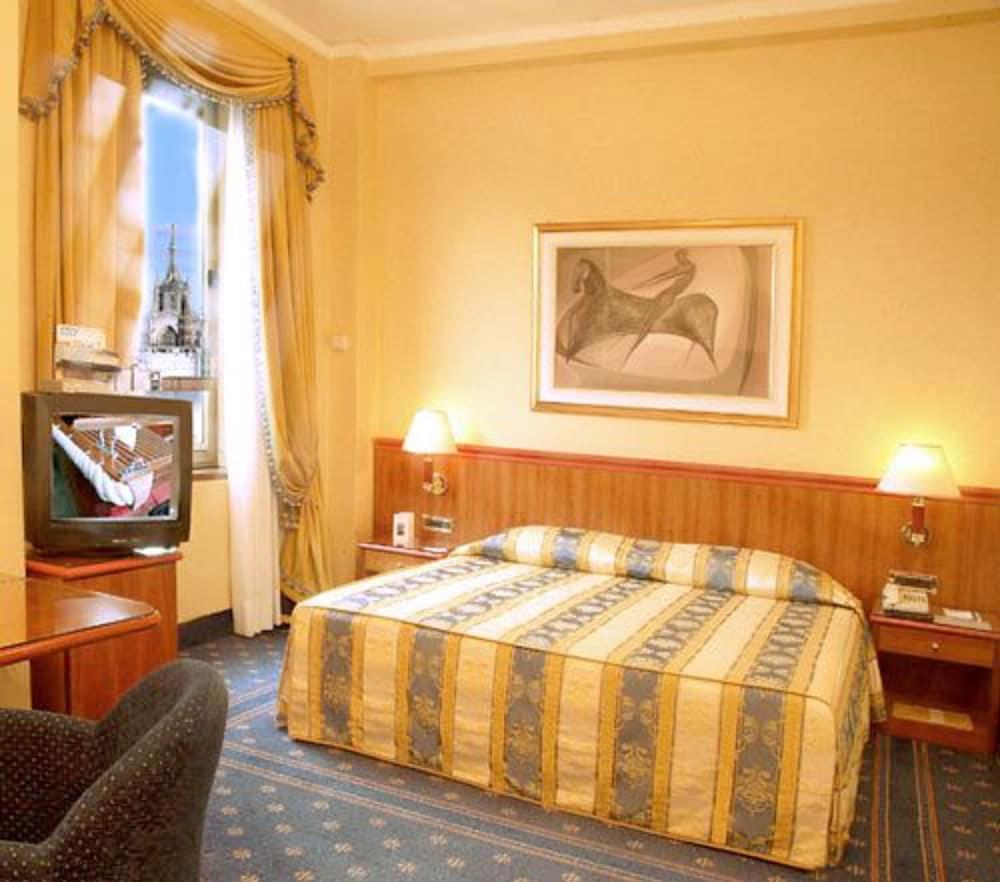 Hotel Lloyd Milán Exteriér fotografie