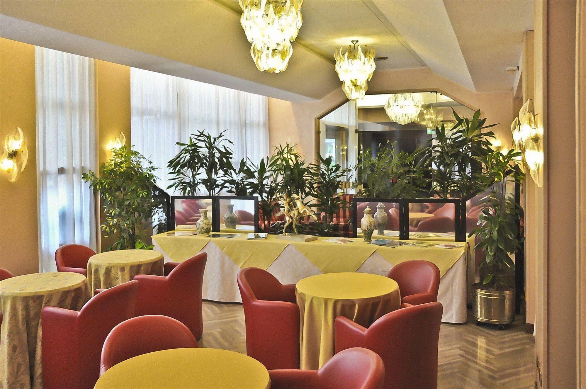 Hotel Lloyd Milán Exteriér fotografie